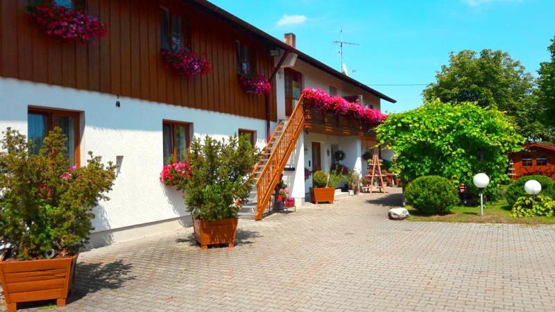 Pension Zum Krug, Messe Muenchen Hergolding Exteriör bild